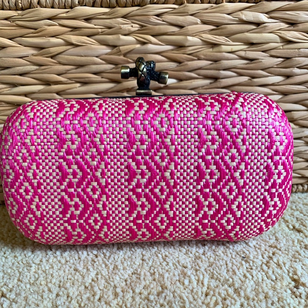 Pink woven raffia hard shell bag